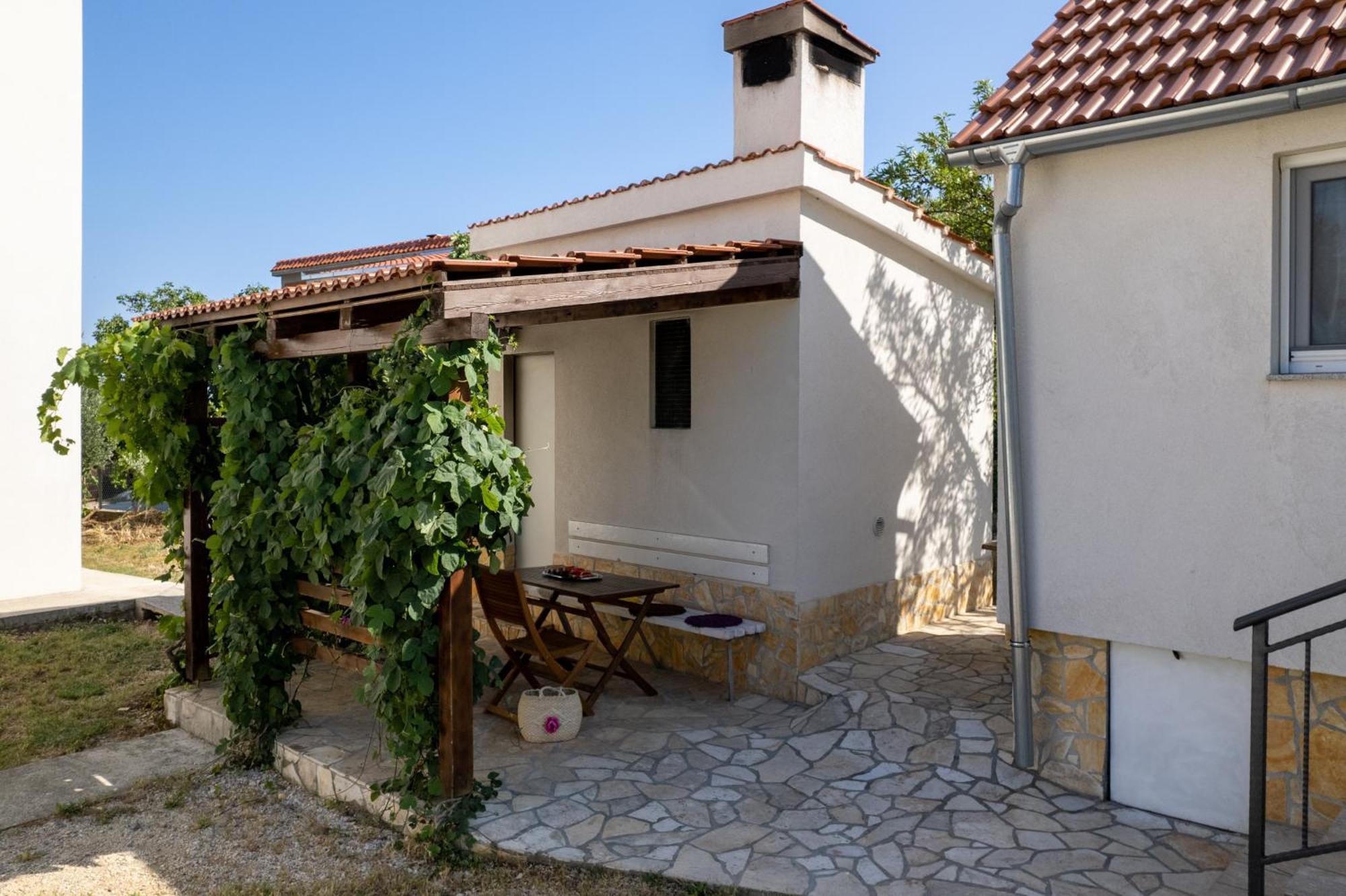 Apartmani Livaja Plano Екстериор снимка
