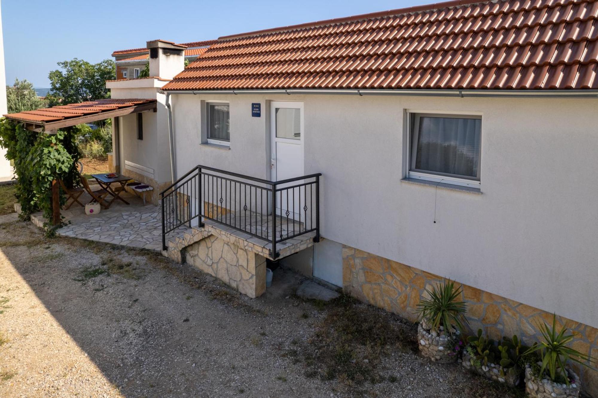 Apartmani Livaja Plano Екстериор снимка