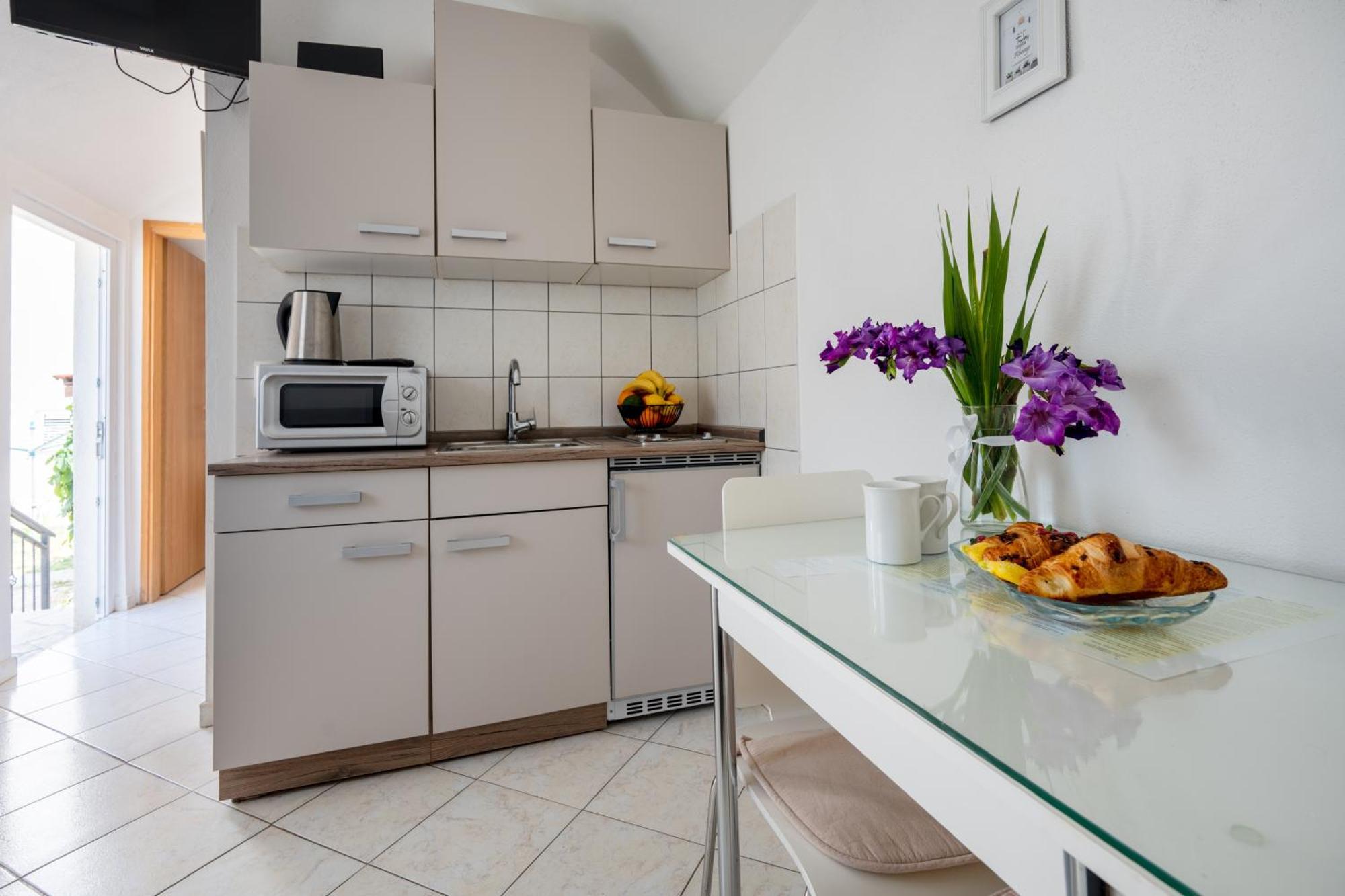 Apartmani Livaja Plano Екстериор снимка