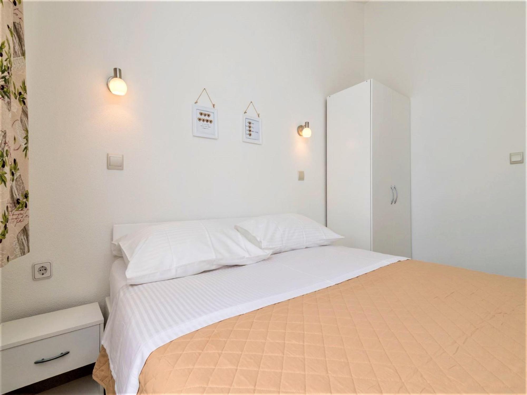 Apartmani Livaja Plano Стая снимка