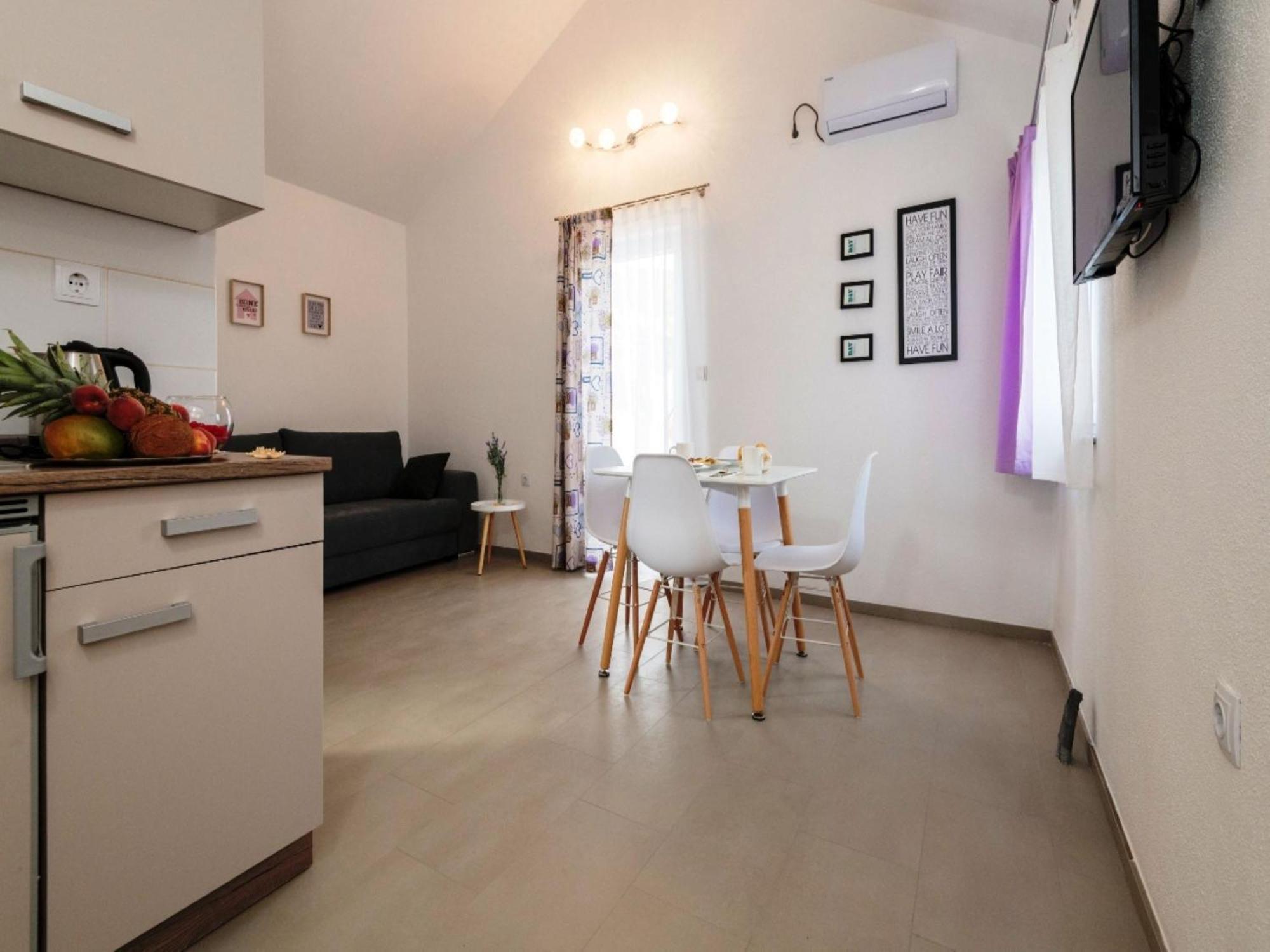 Apartmani Livaja Plano Стая снимка