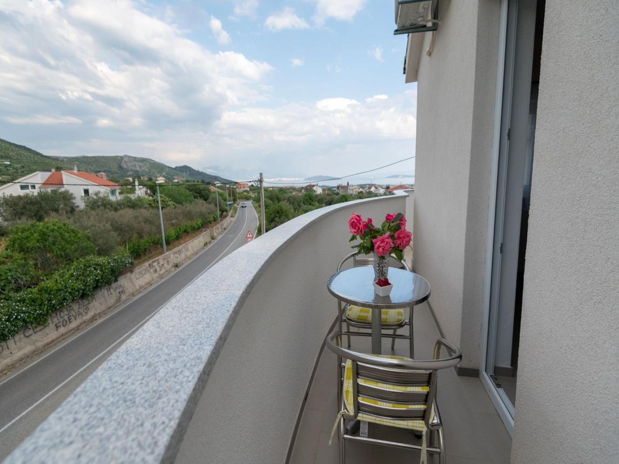 Apartmani Livaja Plano Стая снимка
