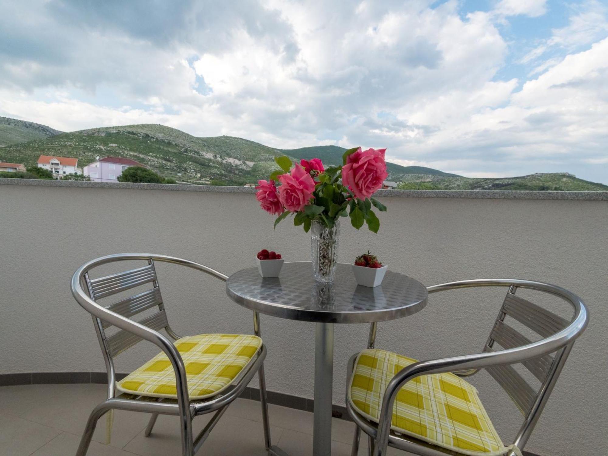 Apartmani Livaja Plano Стая снимка